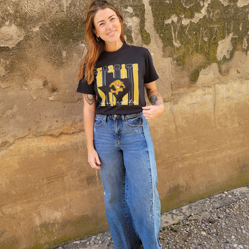 Tall Stripe Mascot - Henrietta Bearcats